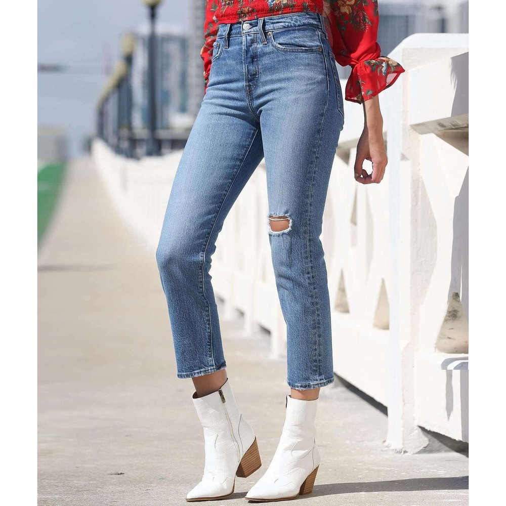 Levi's Premium‎ Wedgie Straight Jeans Women's Size 27